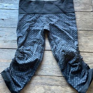 Lululemon capri leggings